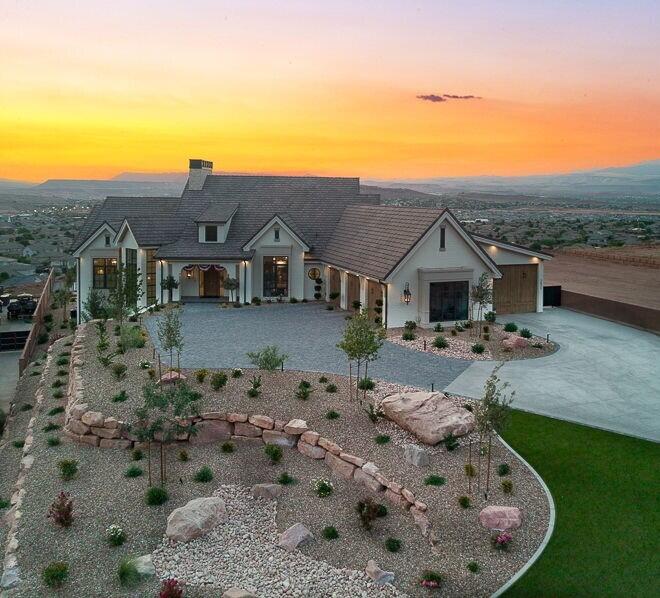 Photo of 3021 E Banded Hills DR, Saint George, UT 84790 (MLS # 26-275349)