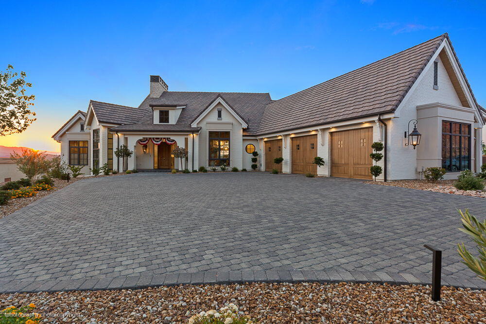 Photo of 3021 E Banded Hills DR, Saint George, UT 84790 (MLS # 26-275349)