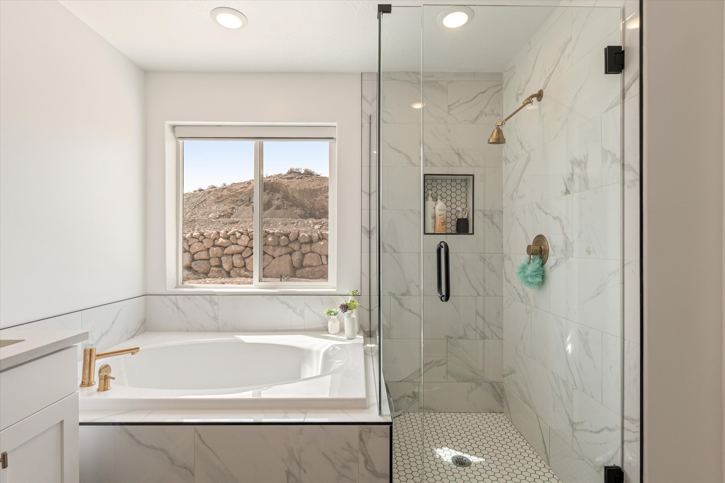 SALARNO HILLS AT DIVARIO - Residential