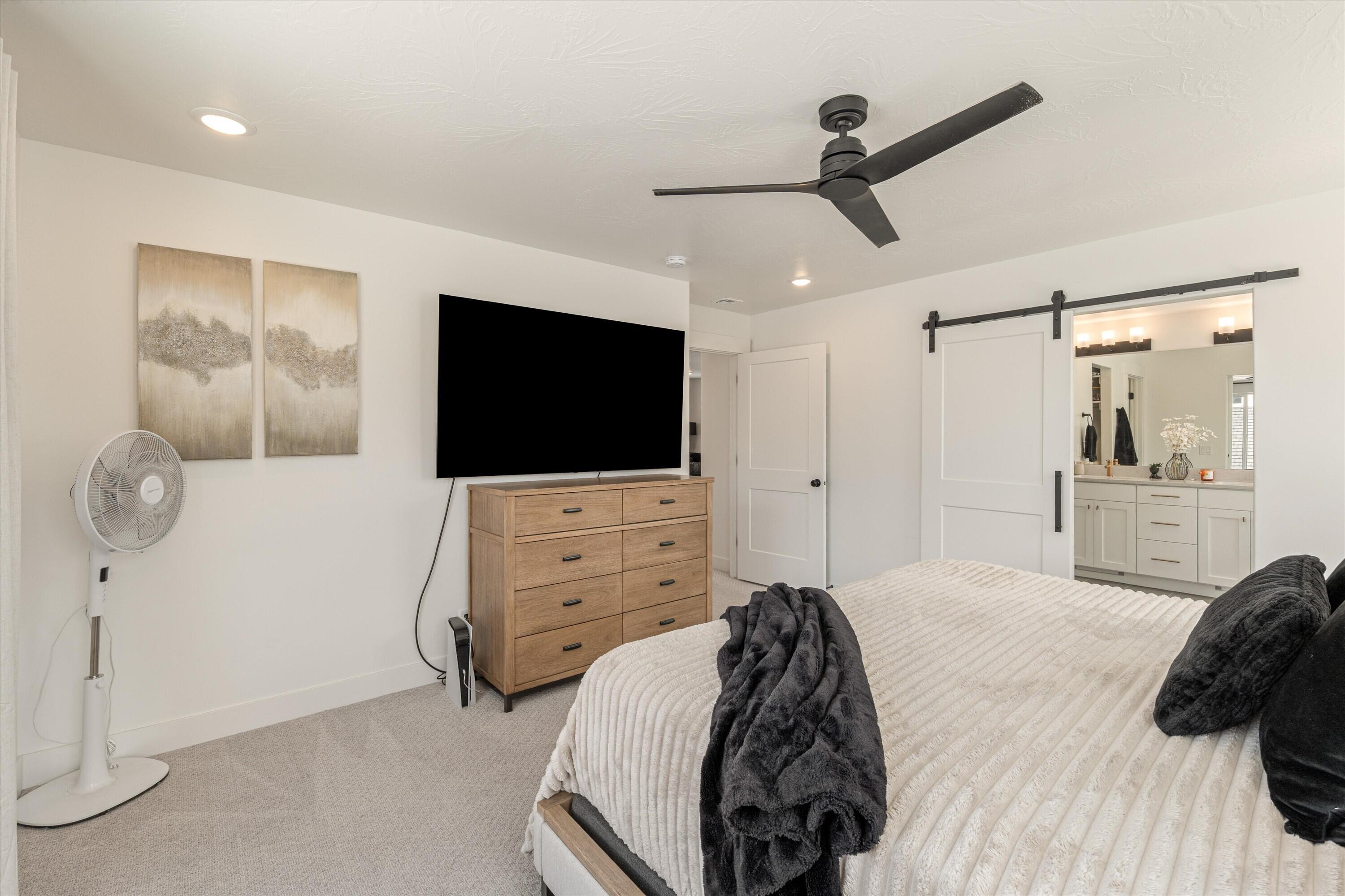 SALARNO HILLS AT DIVARIO - Residential