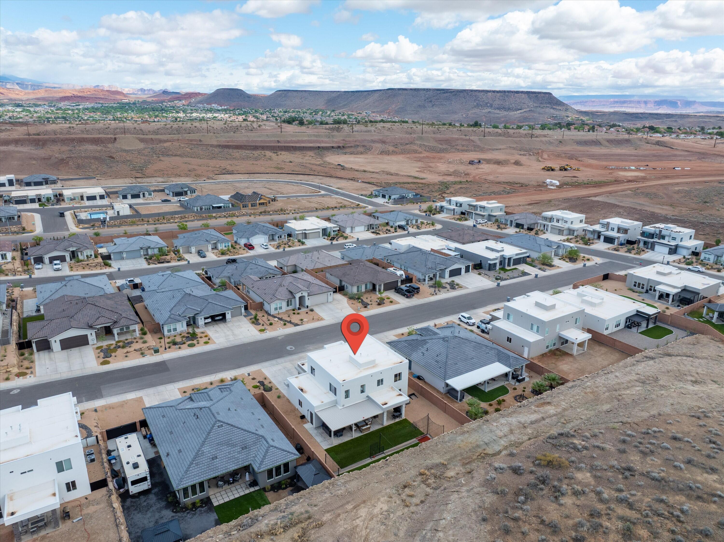 SALARNO HILLS AT DIVARIO - Residential