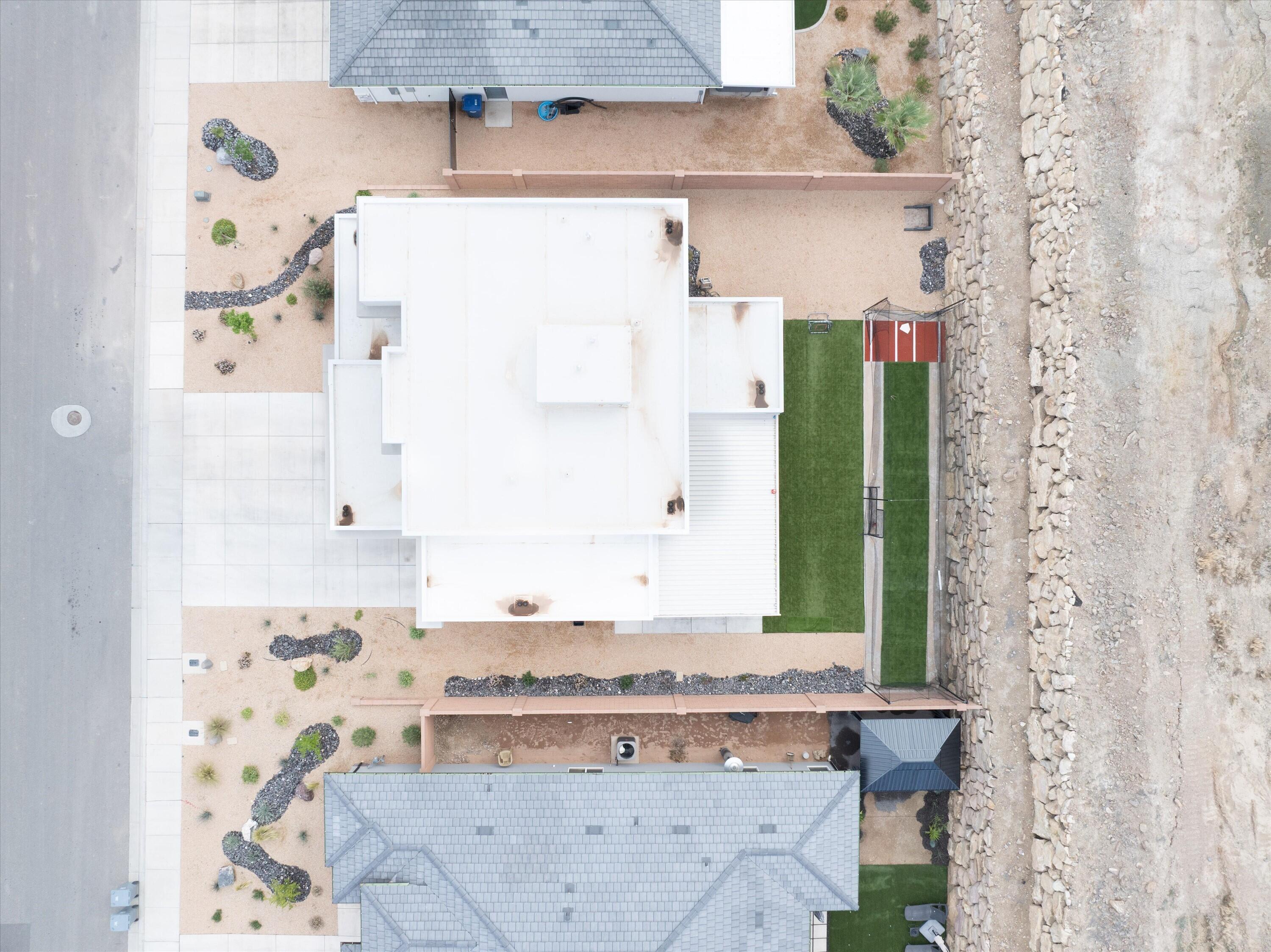 SALARNO HILLS AT DIVARIO - Residential