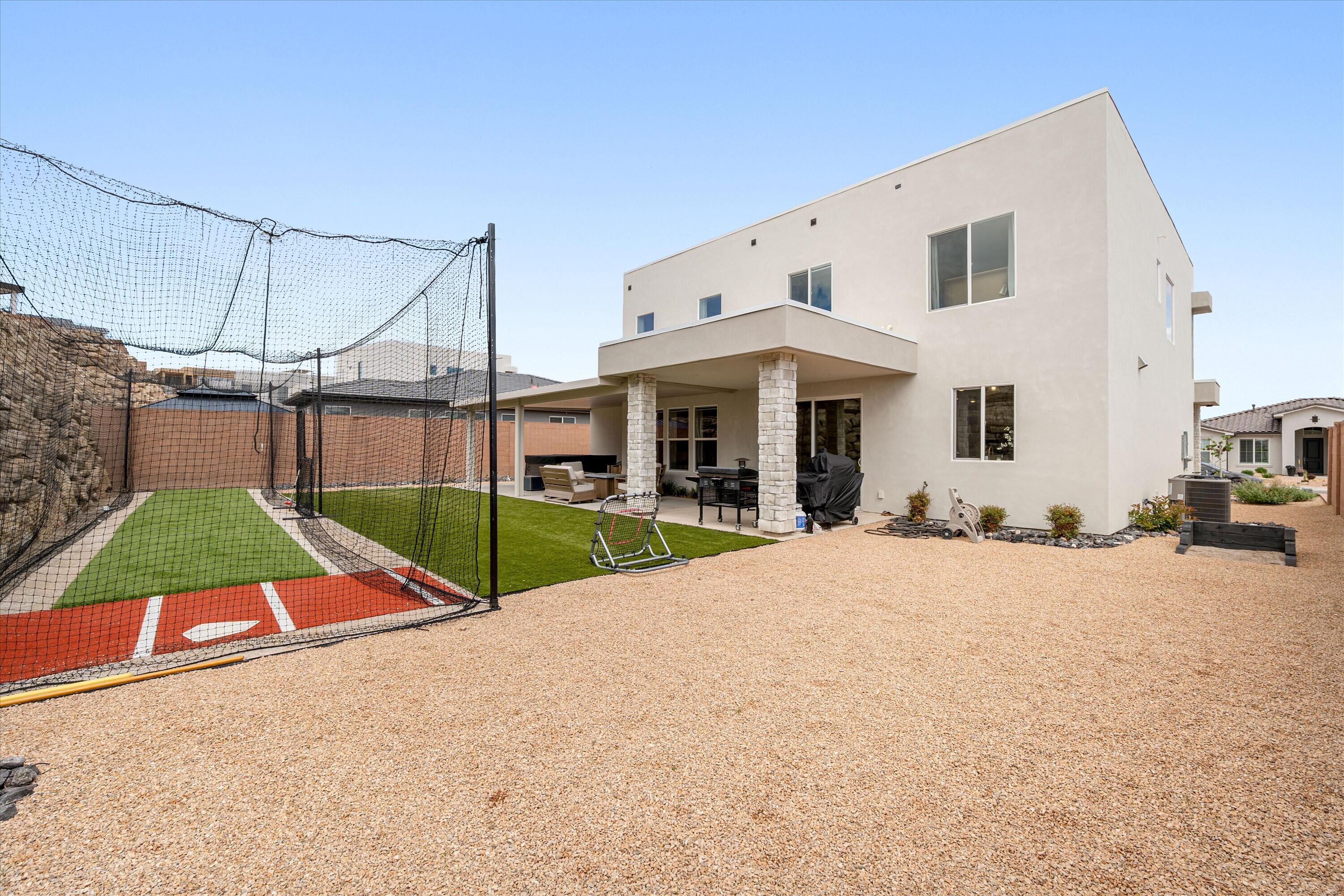 SALARNO HILLS AT DIVARIO - Residential