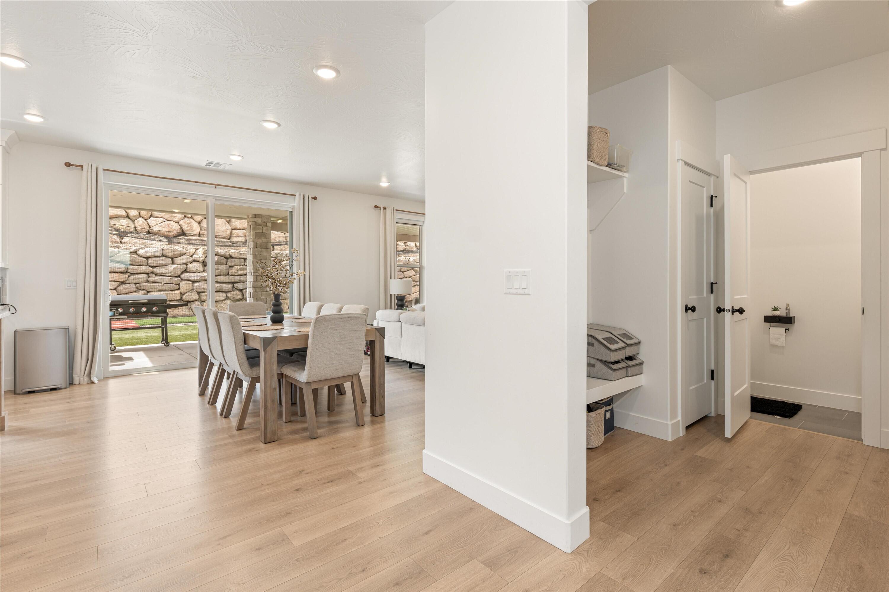 SALARNO HILLS AT DIVARIO - Residential