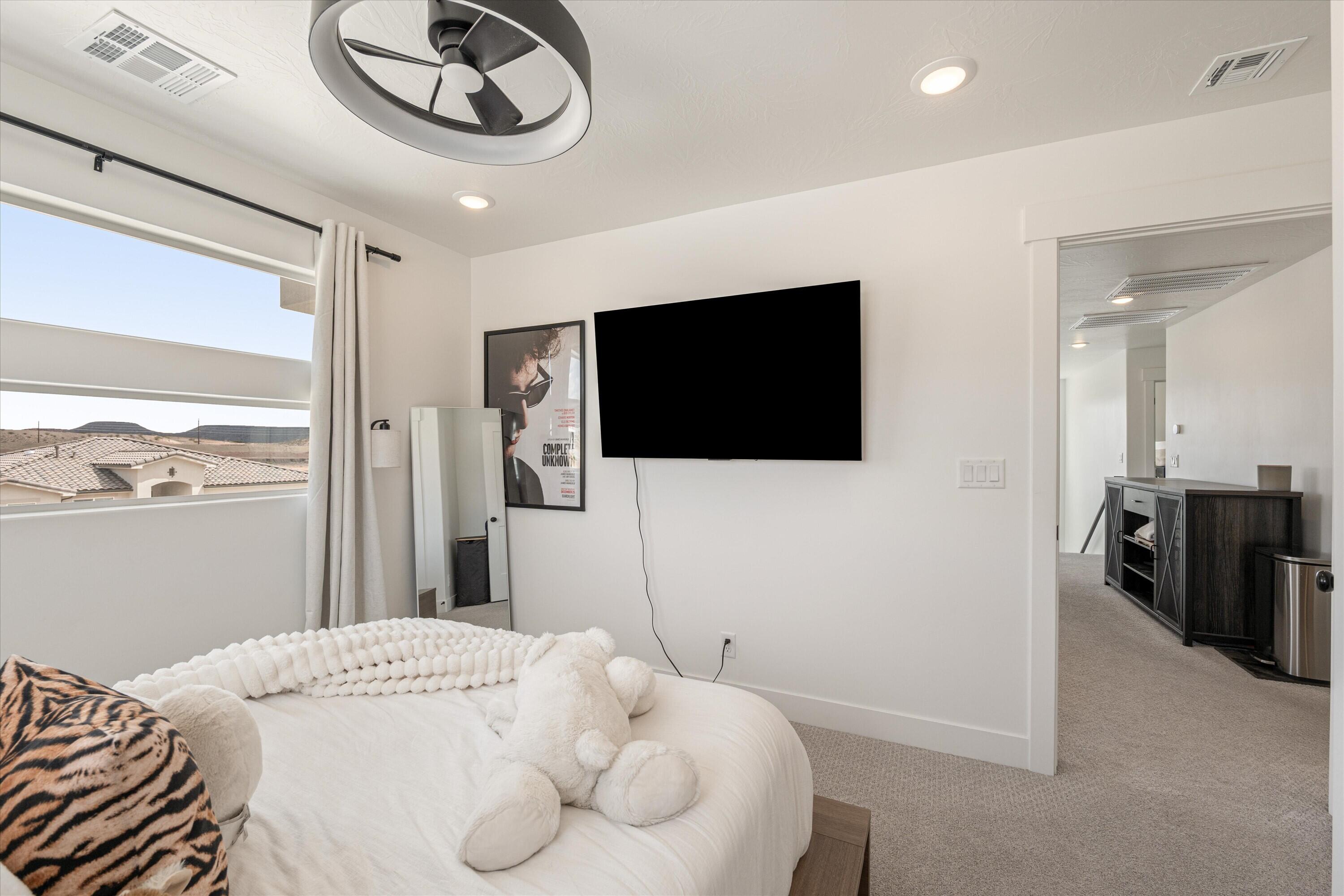 SALARNO HILLS AT DIVARIO - Residential