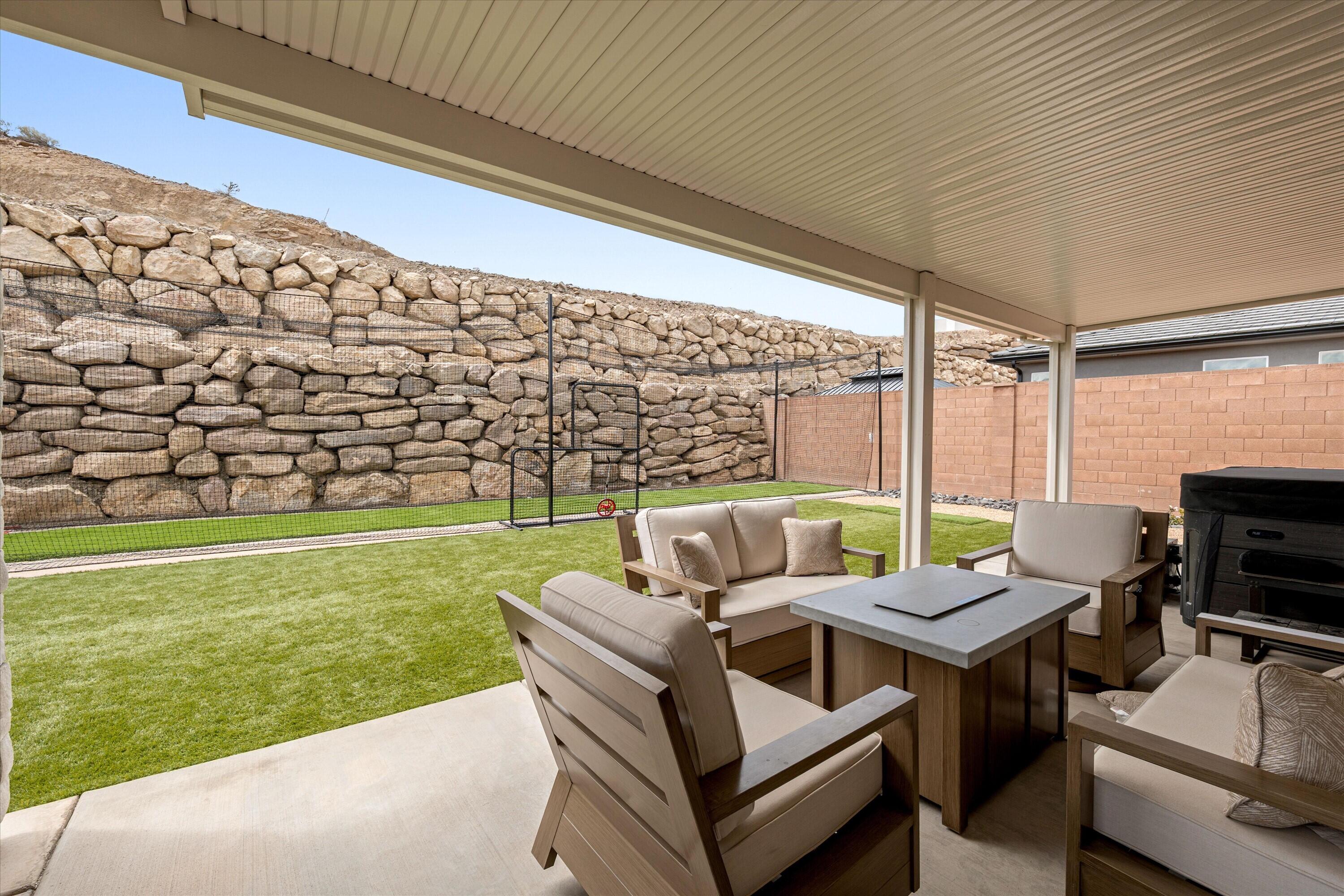 SALARNO HILLS AT DIVARIO - Residential