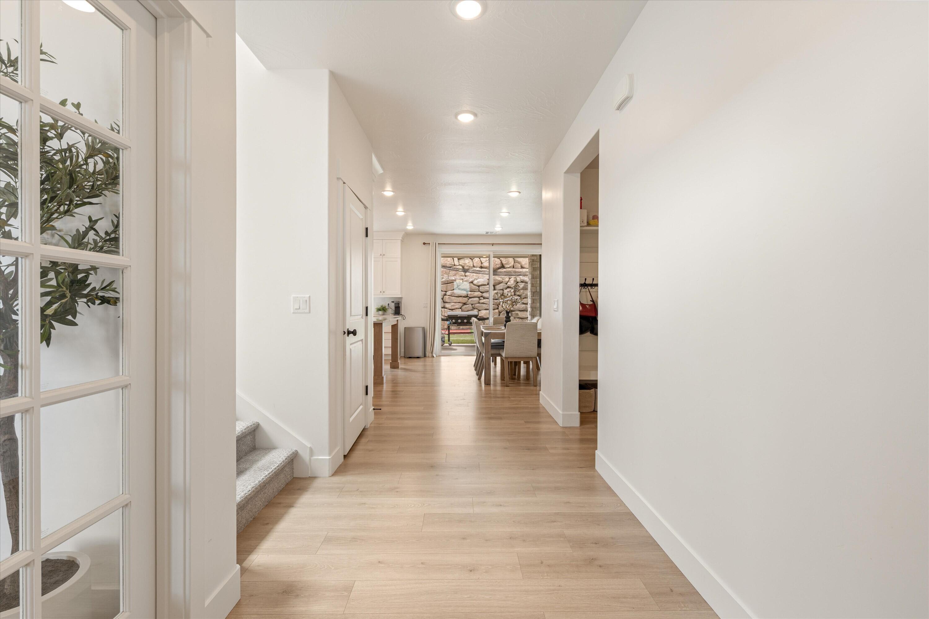 SALARNO HILLS AT DIVARIO - Residential