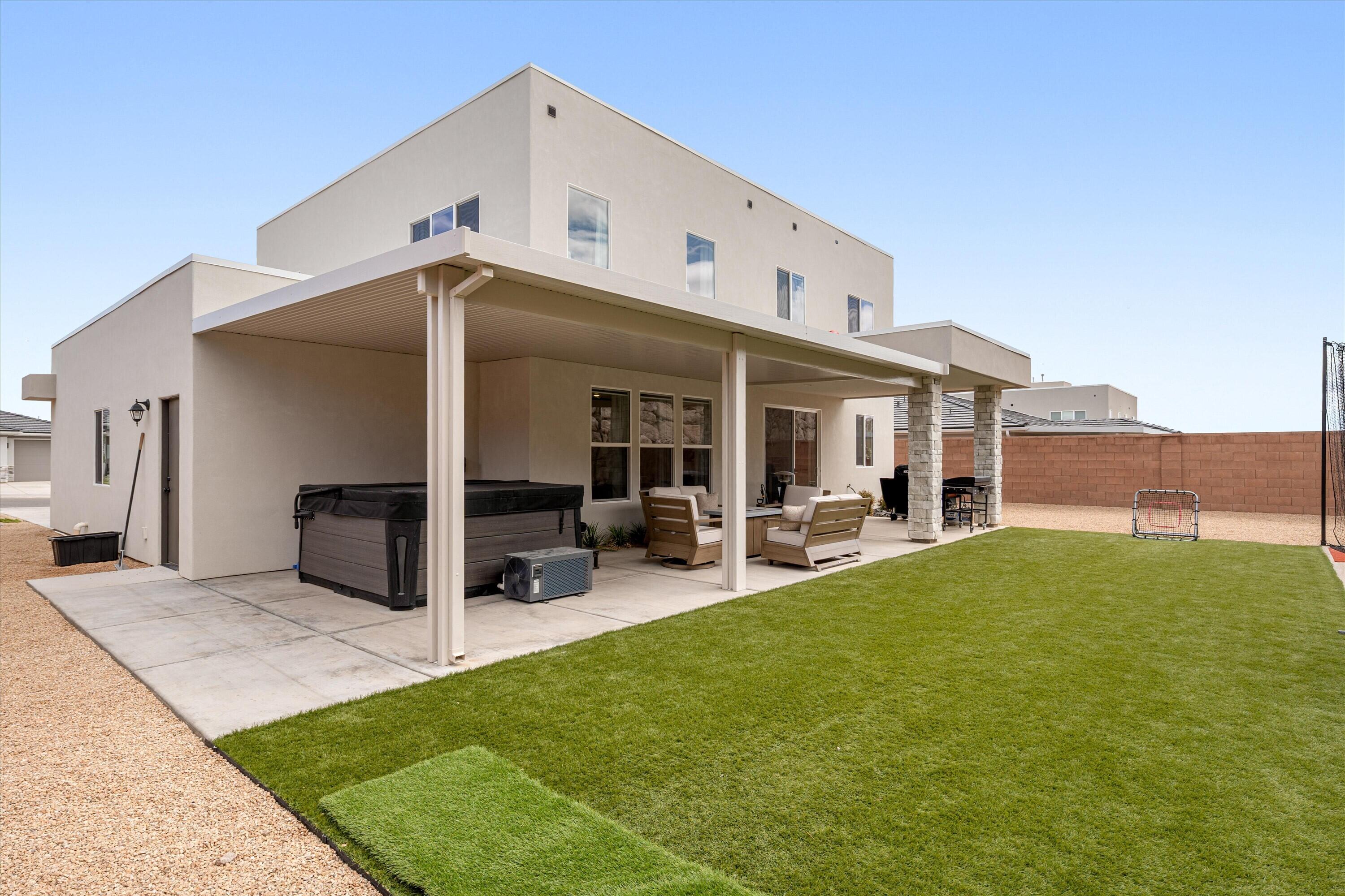 SALARNO HILLS AT DIVARIO - Residential