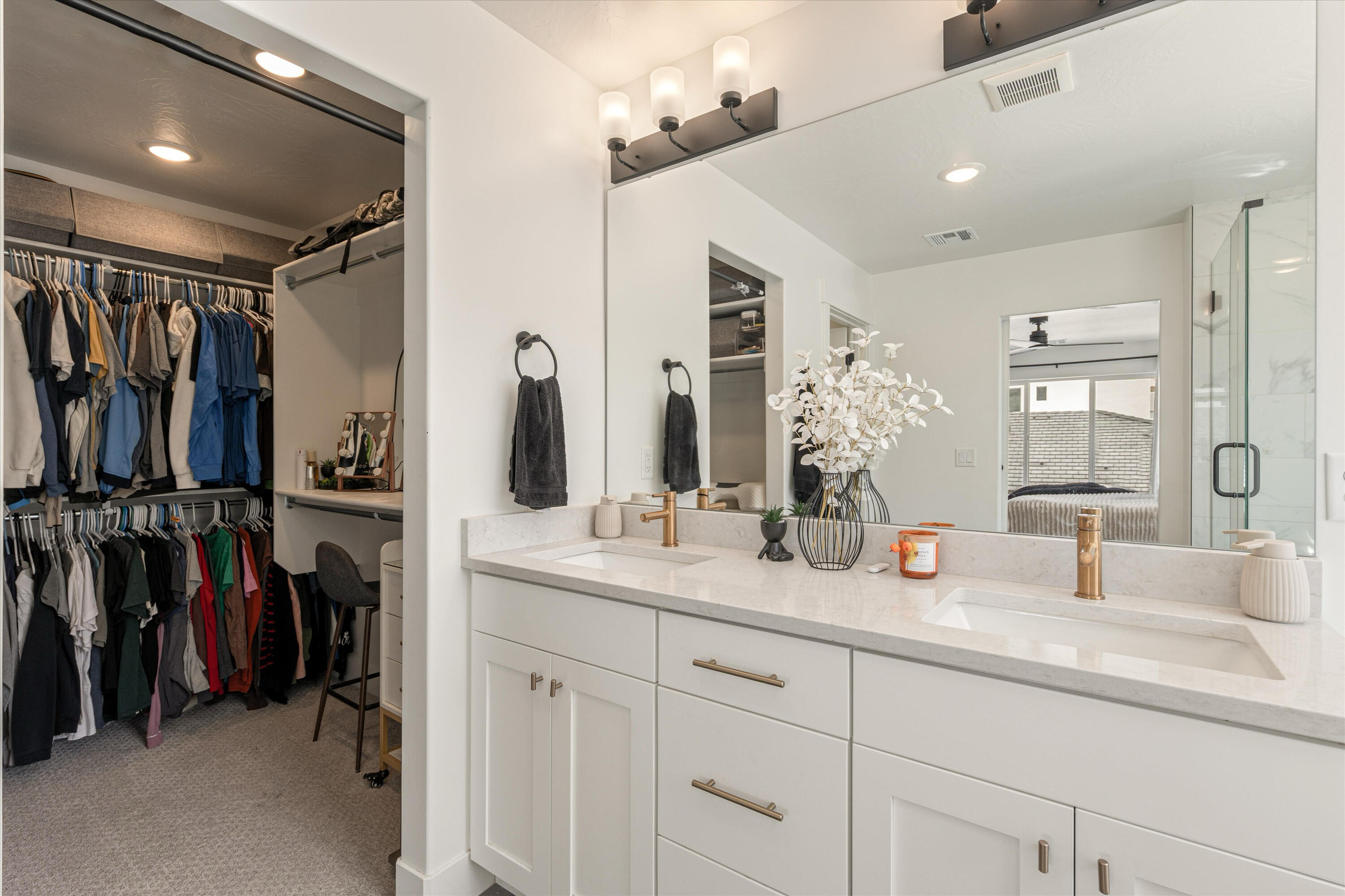 SALARNO HILLS AT DIVARIO - Residential