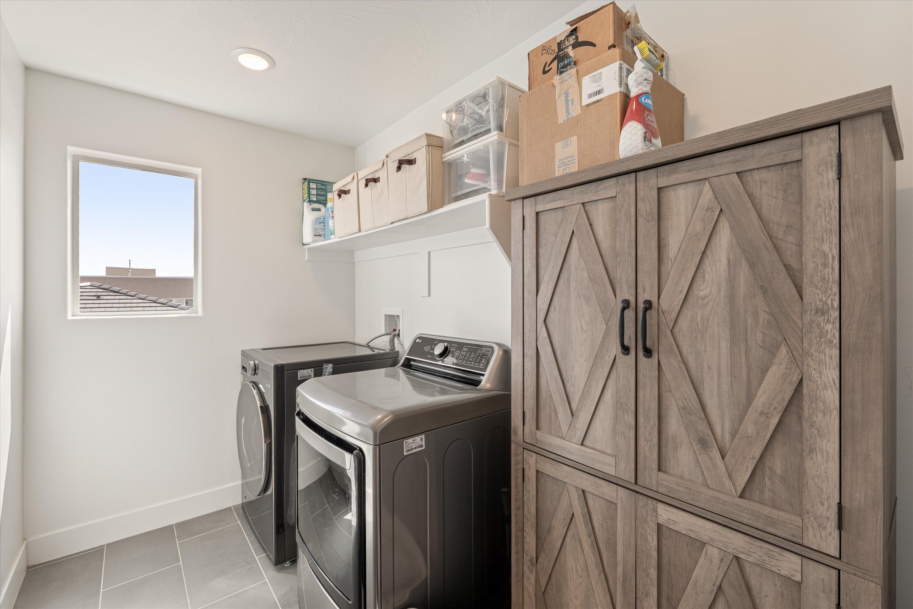 SALARNO HILLS AT DIVARIO - Residential