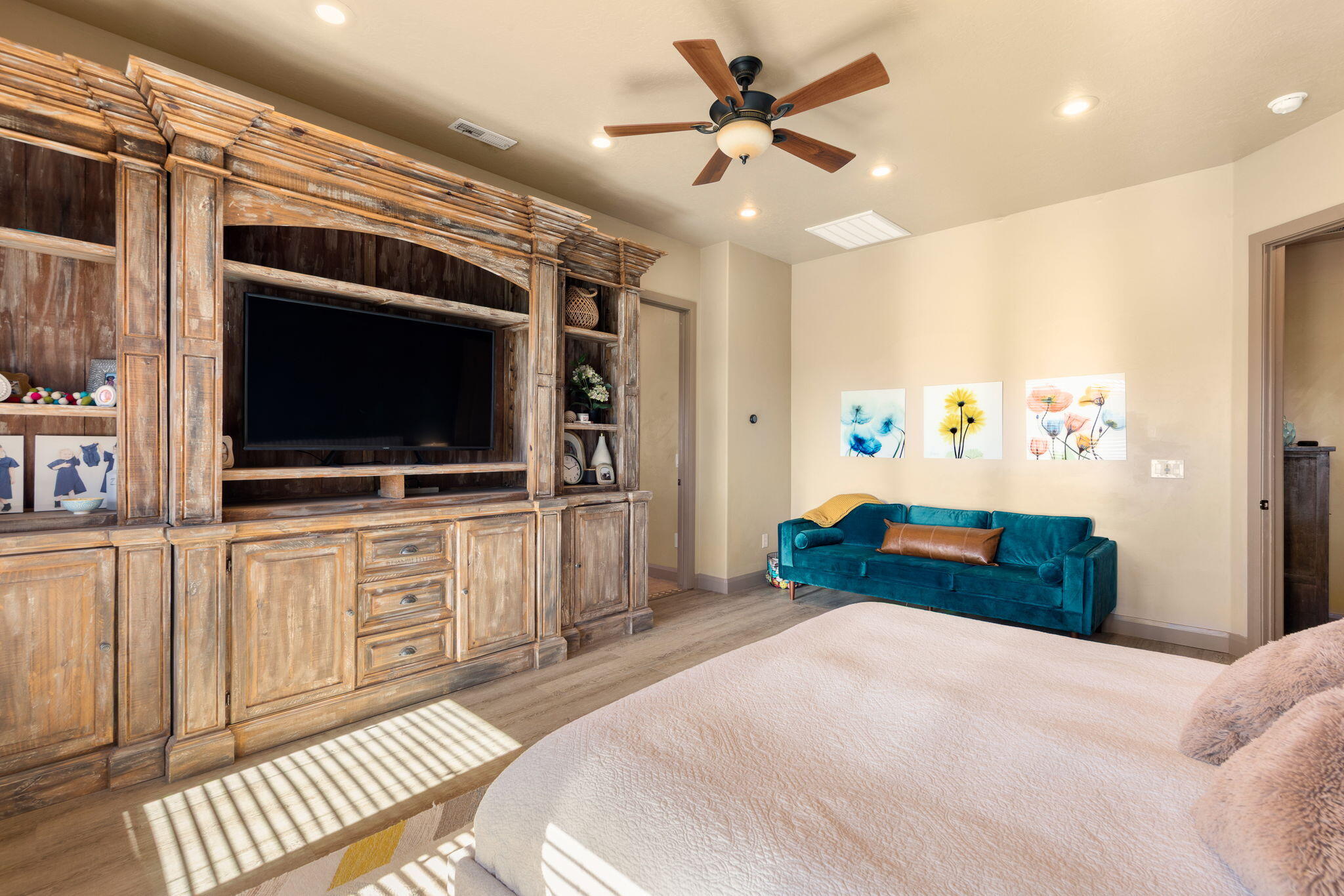 JEDORA ESTATES - Residential