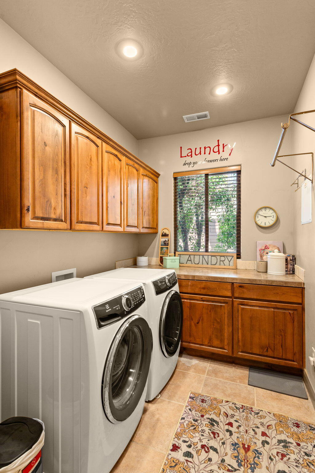 JEDORA ESTATES - Residential