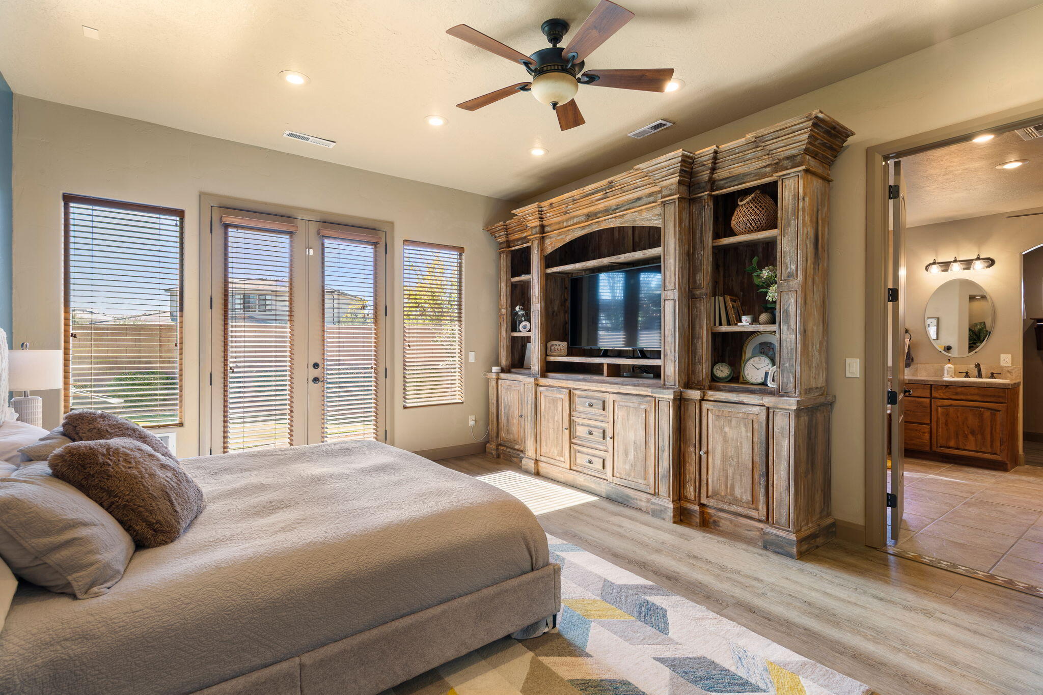 JEDORA ESTATES - Residential