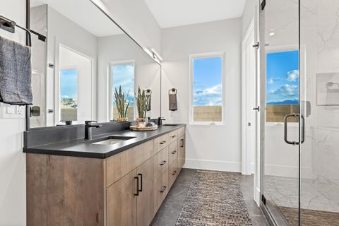 Tiny photo for 237 E 1100 N, Hurricane, UT 84737 (MLS # 26-271357)