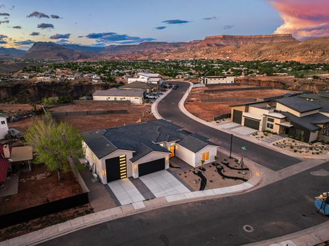 Tiny photo for 237 E 1100 N, Hurricane, UT 84737 (MLS # 26-271357)