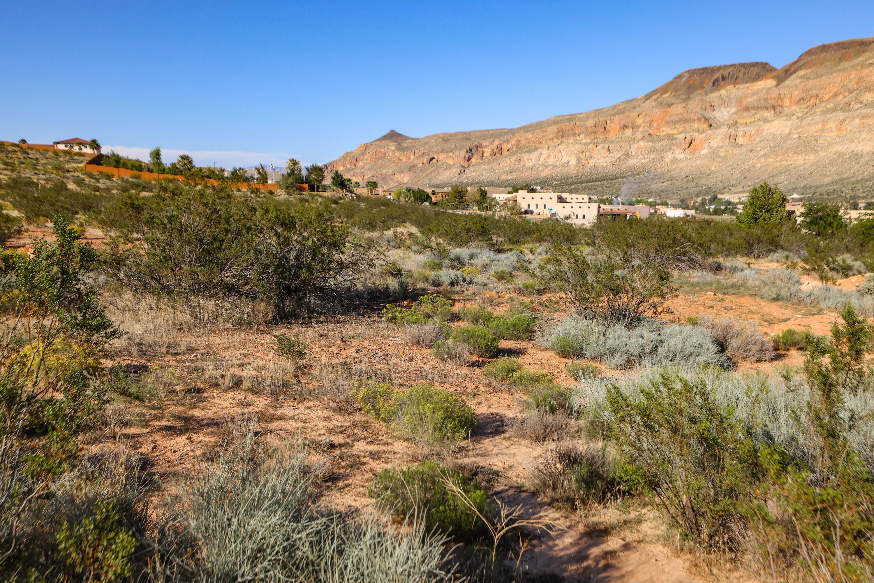 ADOBE HILLS - Residential