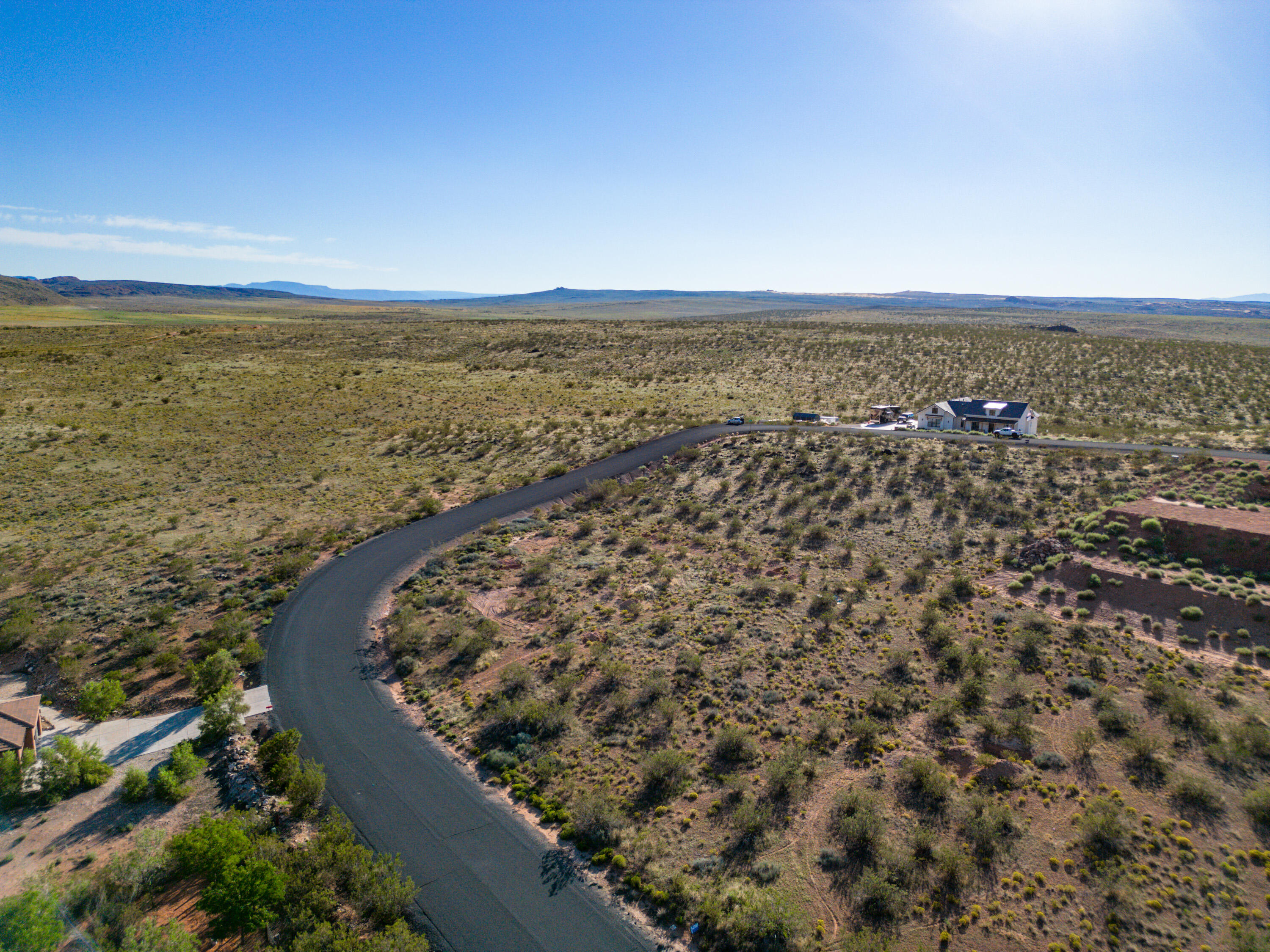 ADOBE HILLS - Residential