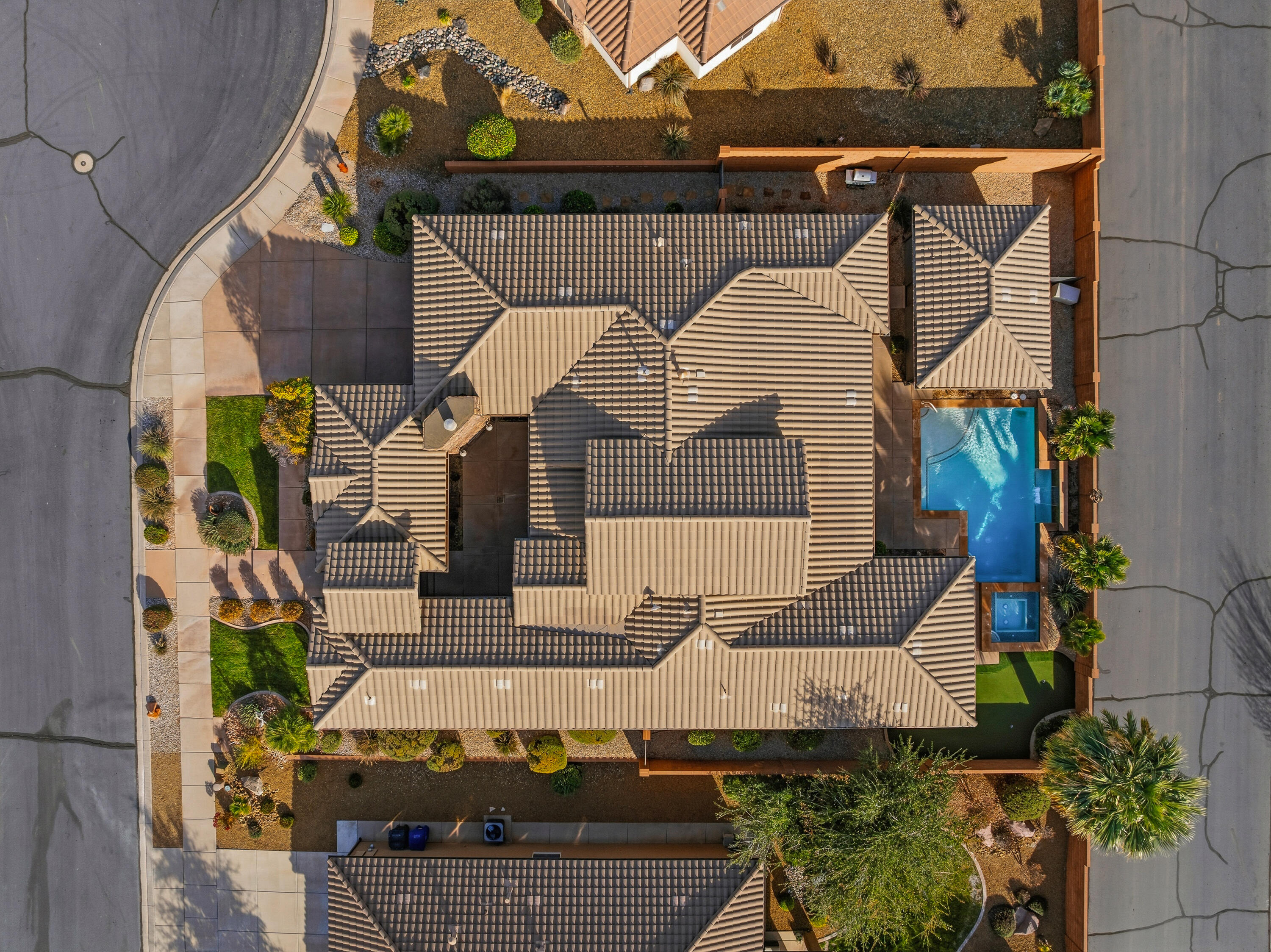 QUAIL COVE - Residential