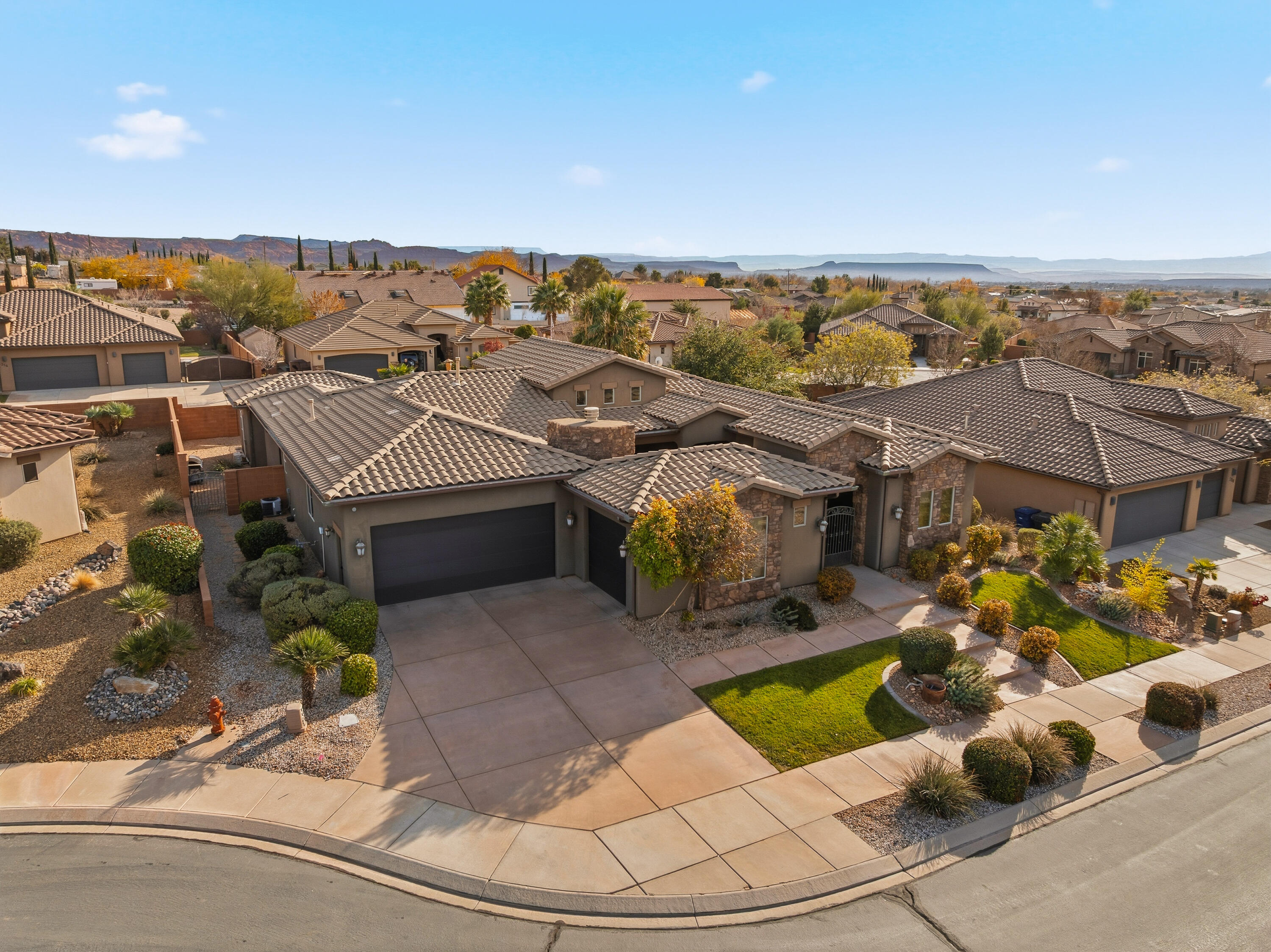 QUAIL COVE - Residential