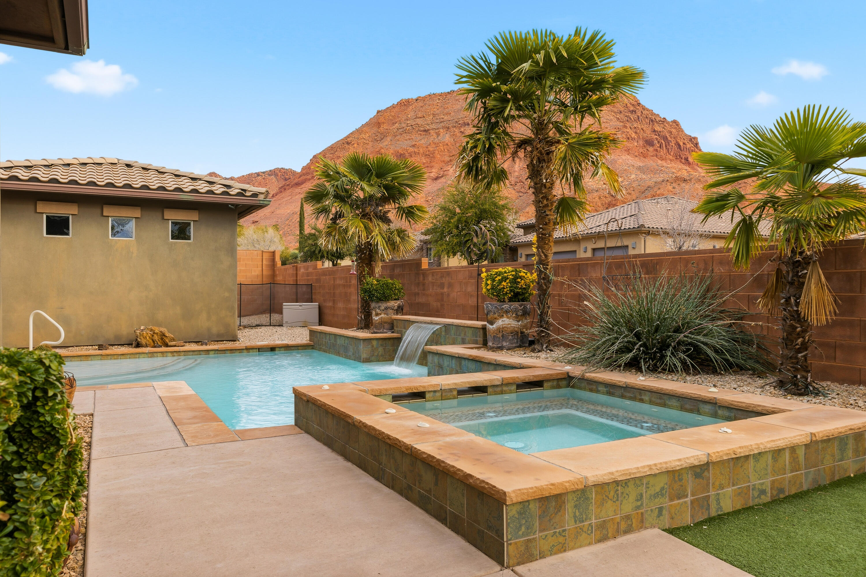 QUAIL COVE - Residential