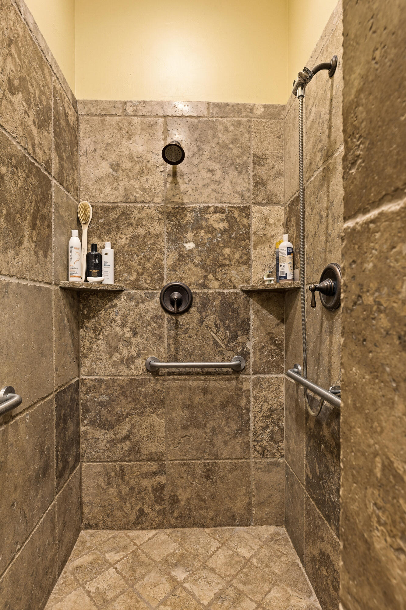 QUAIL COVE - Residential