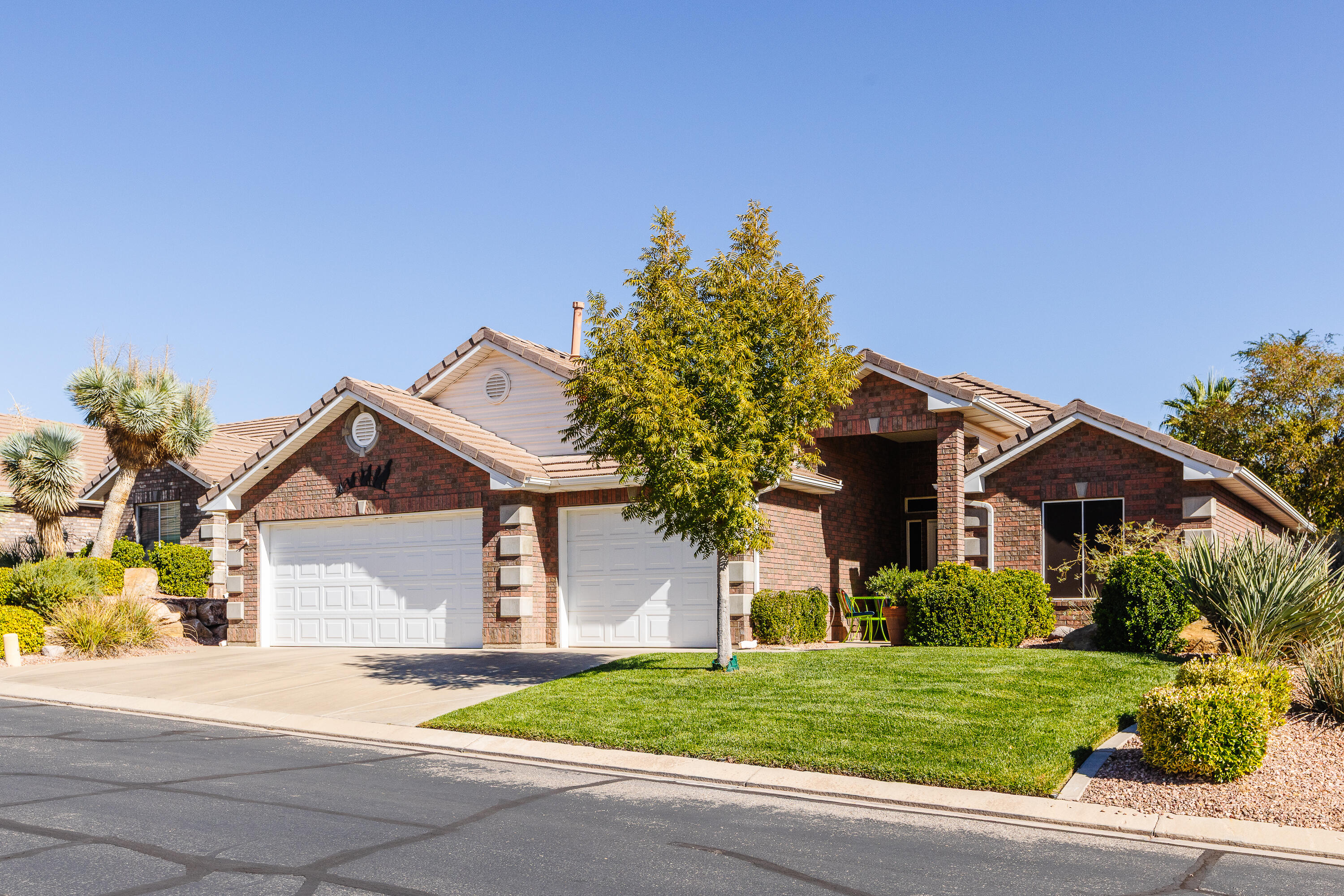 FOX BOROUGH - Residential