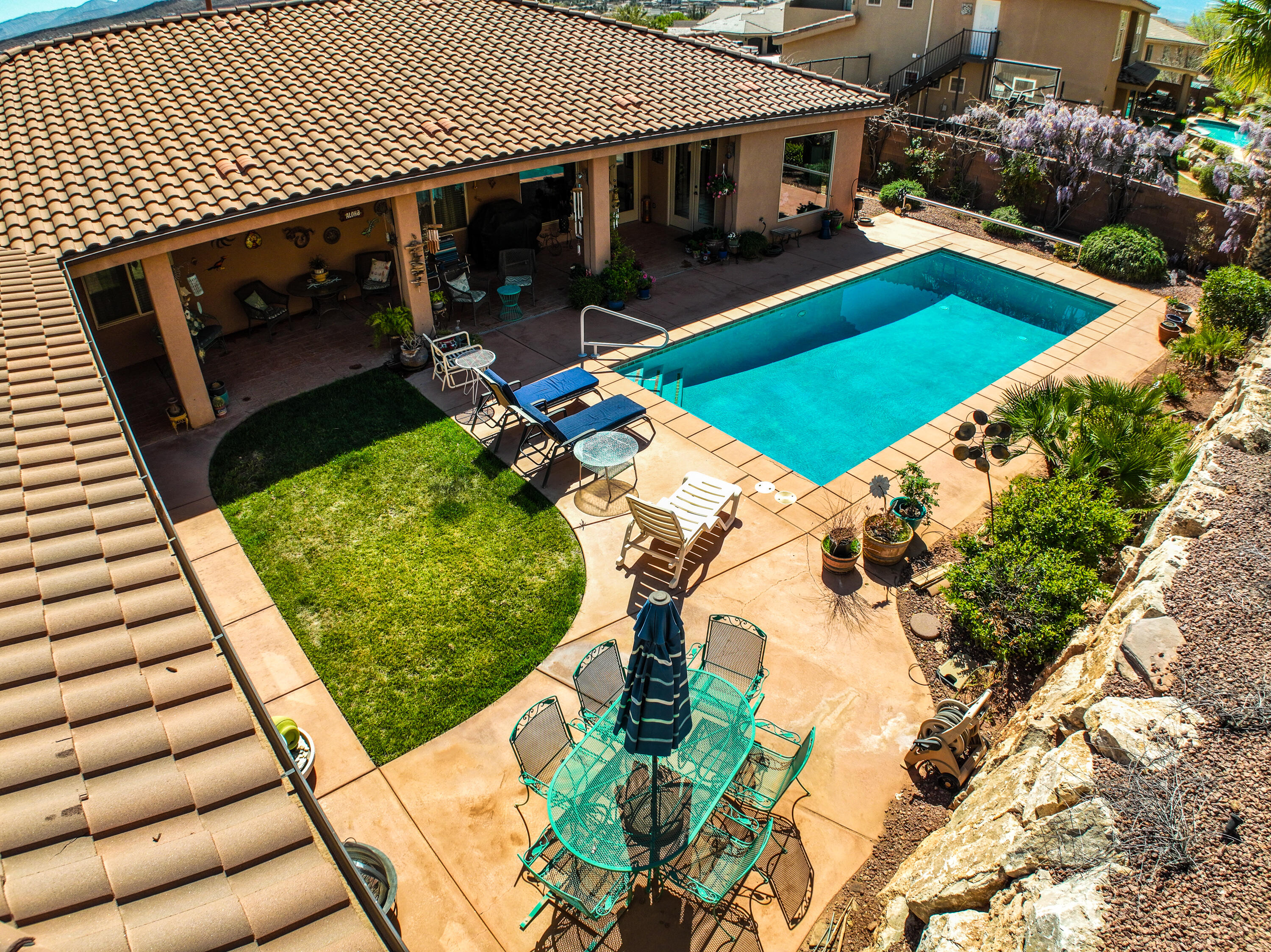 GREYSTONE ESTATES - Residential