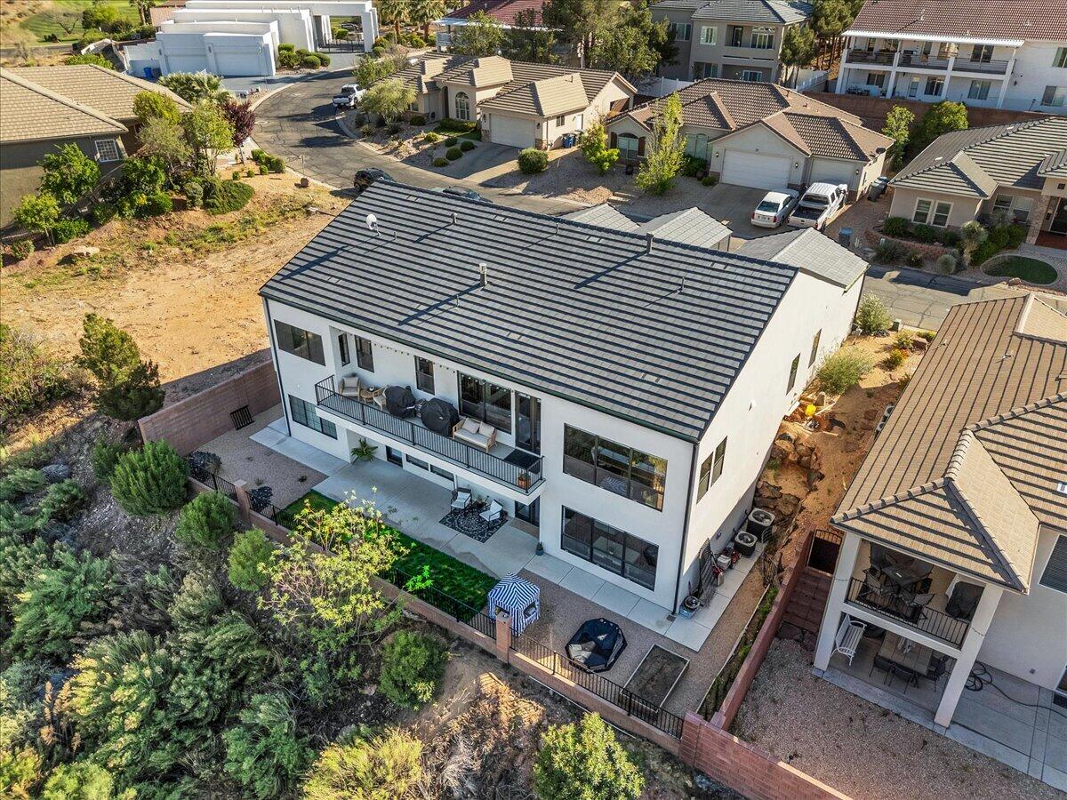 MESA PALMS HOMES - Residential