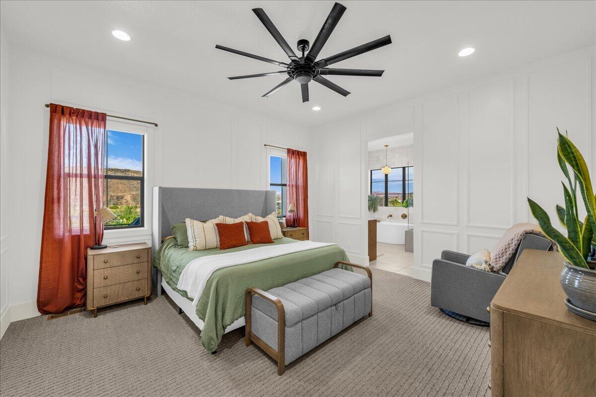 MESA PALMS HOMES - Residential