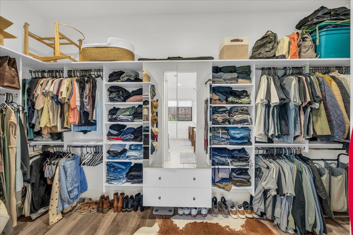 MESA PALMS HOMES - Residential