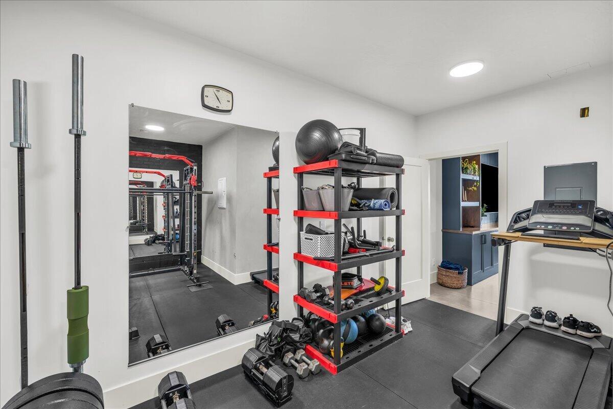 MESA PALMS HOMES - Residential