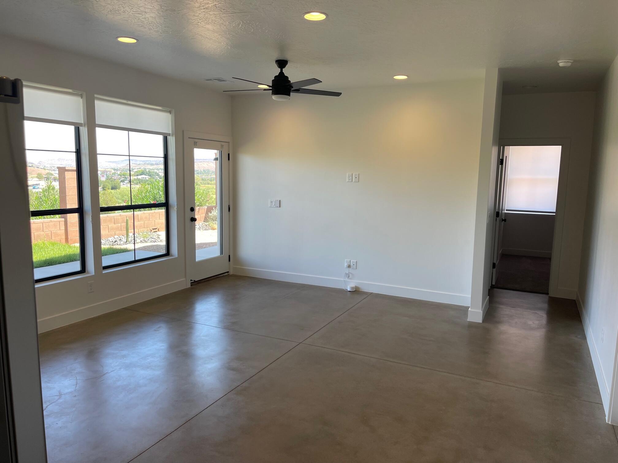 MESA PALMS HOMES - Residential