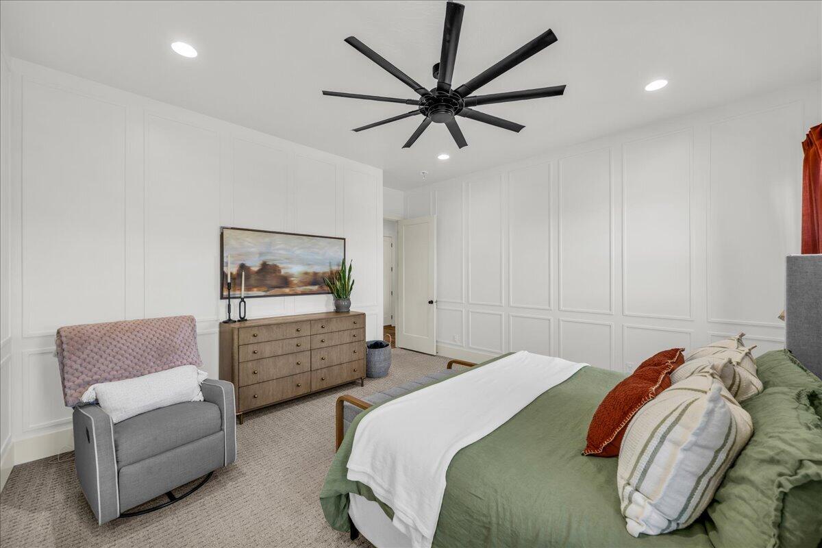 MESA PALMS HOMES - Residential