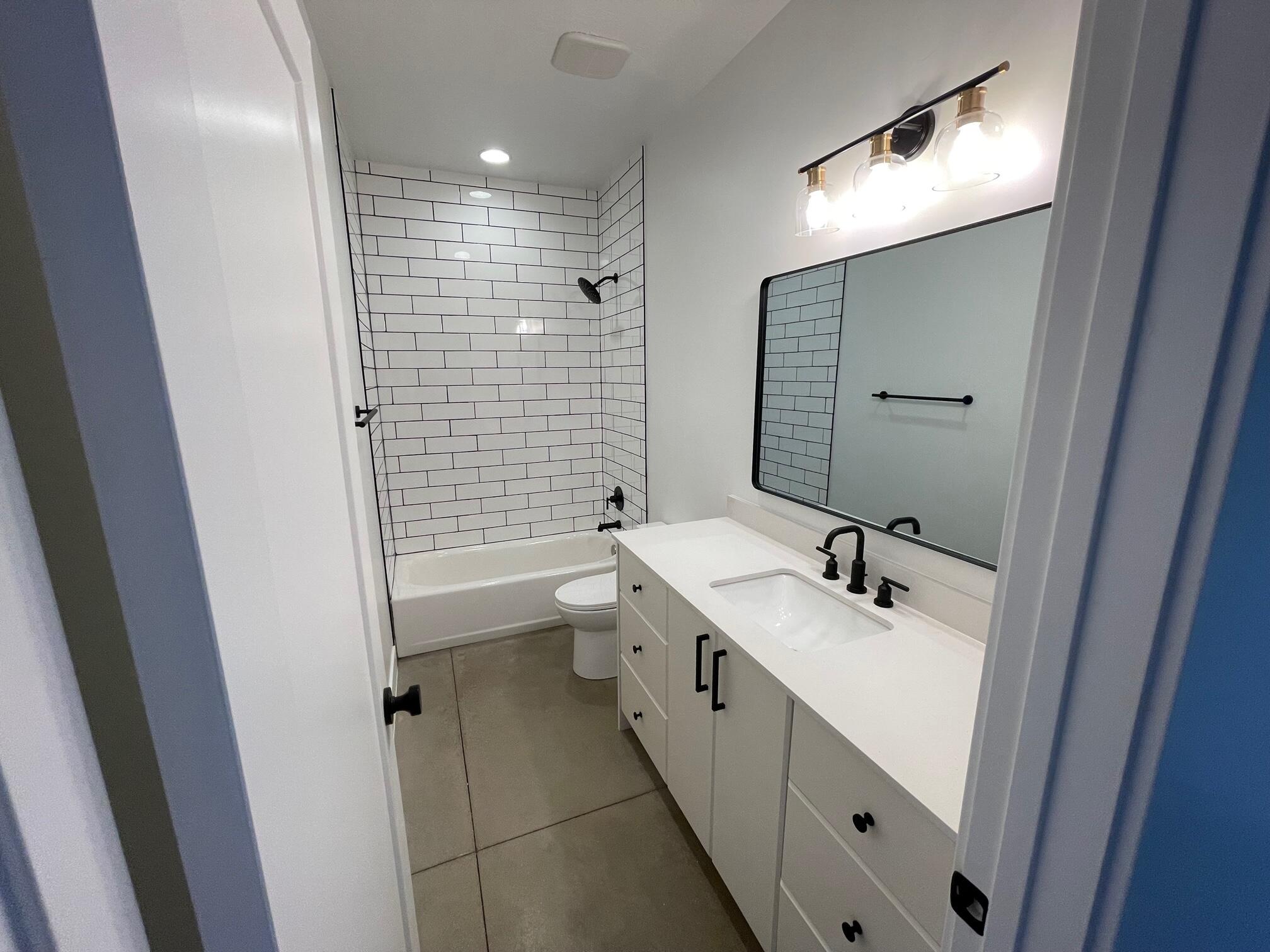 MESA PALMS HOMES - Residential