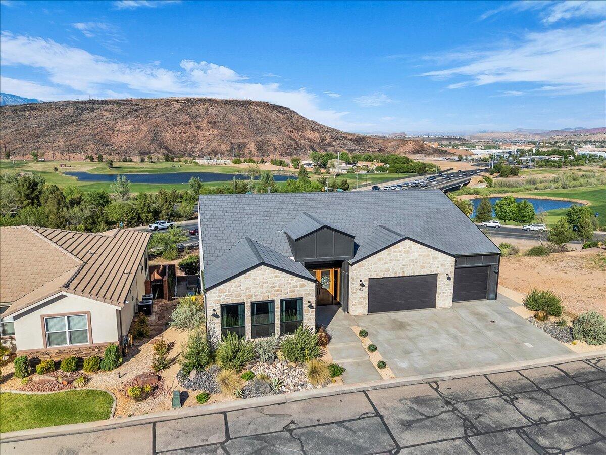 MESA PALMS HOMES - Residential