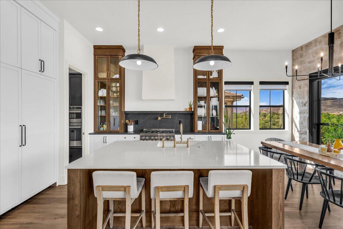 MESA PALMS HOMES - Residential