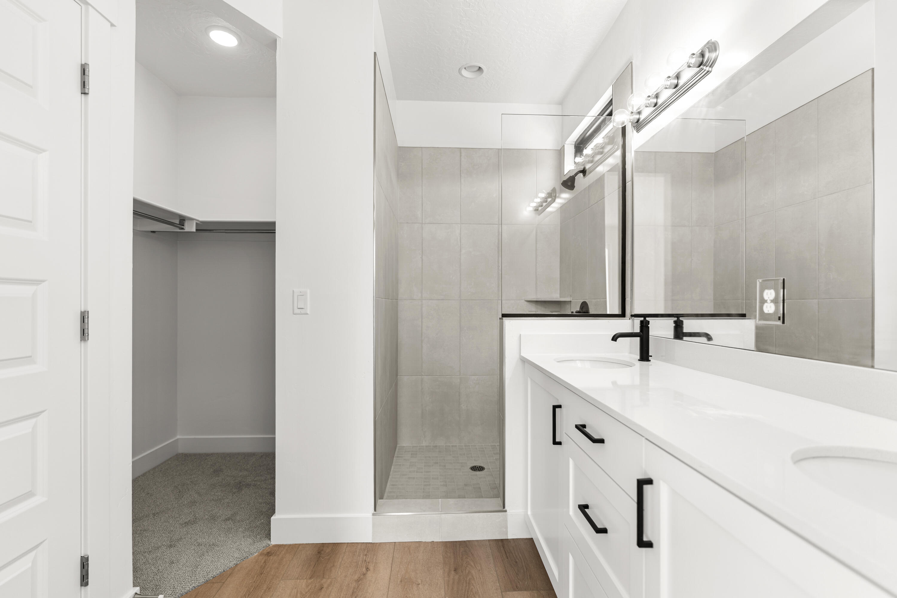 DESERT REFLECTION - Residential