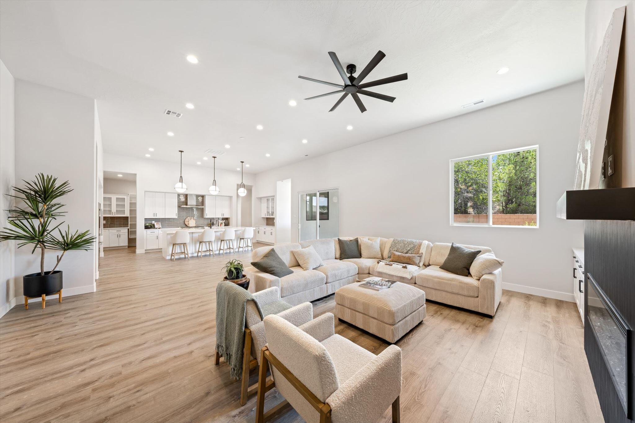 SANTA CLARA HEIGHTS - Residential