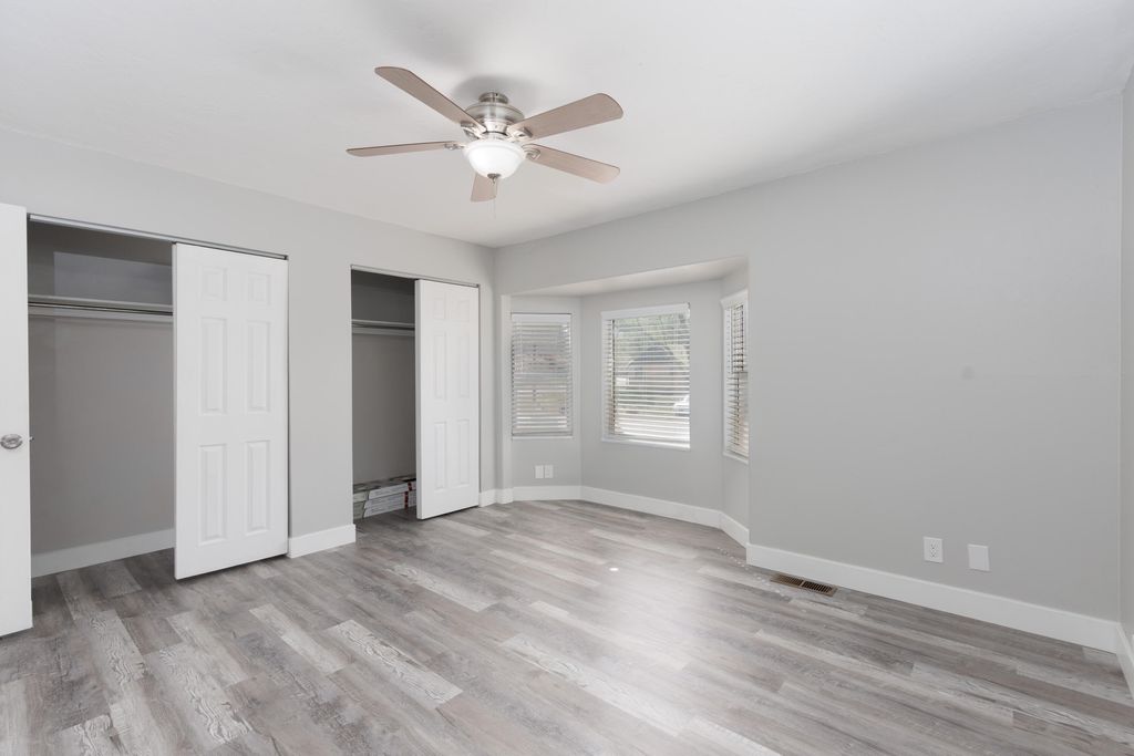 Photo of 275 E 400 N, Parowan, UT 84761 (MLS # 26-270942)