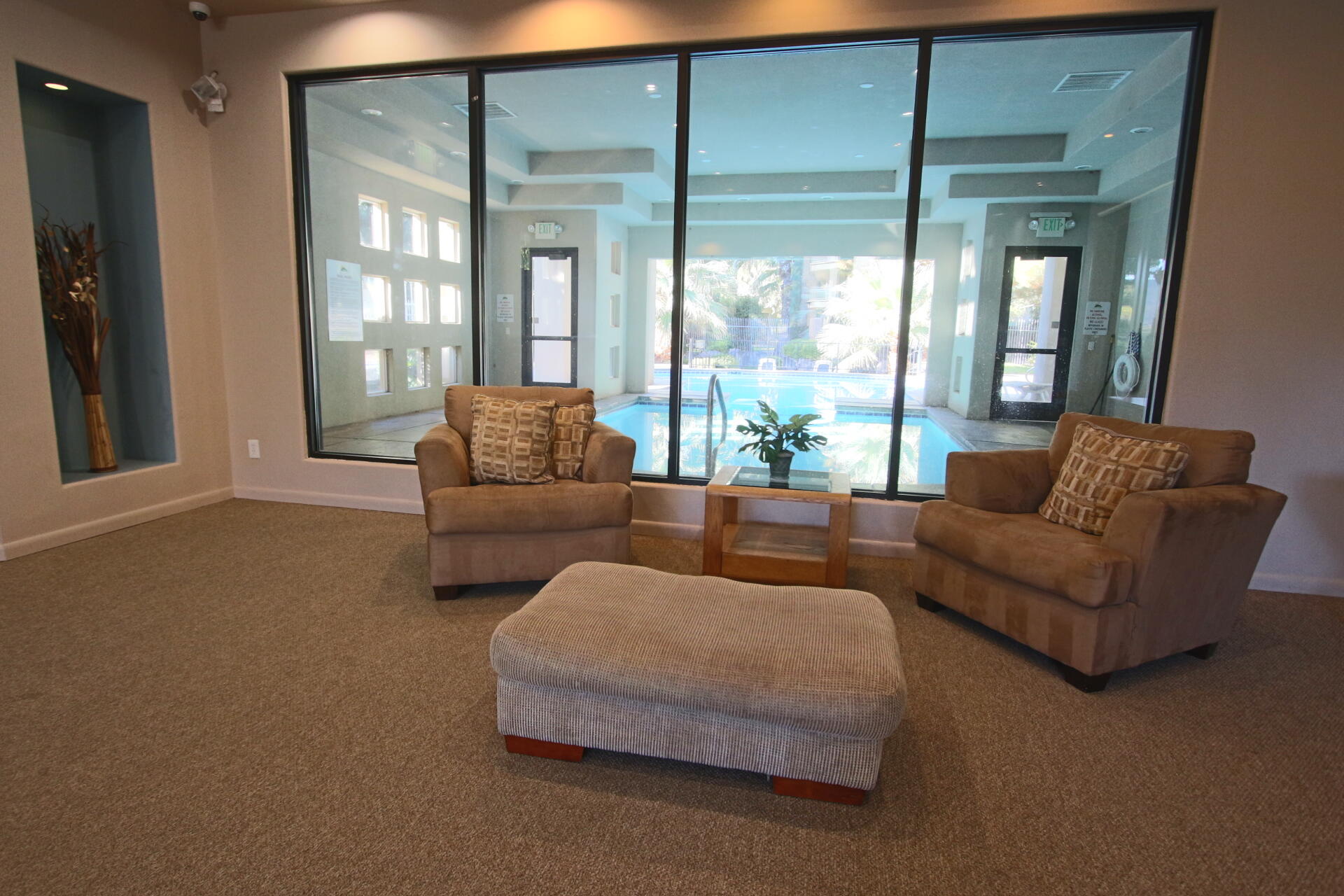 BLACKROCK CONDOS AT STONEBRIDGE - Residential