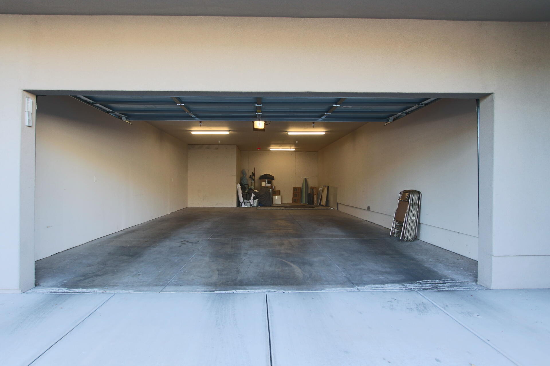 BLACKROCK CONDOS AT STONEBRIDGE - Residential