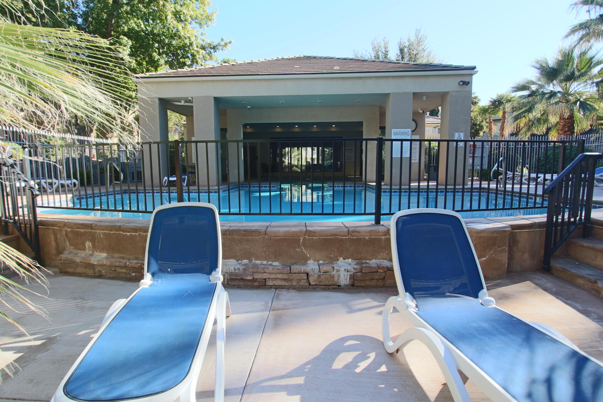 BLACKROCK CONDOS AT STONEBRIDGE - Residential