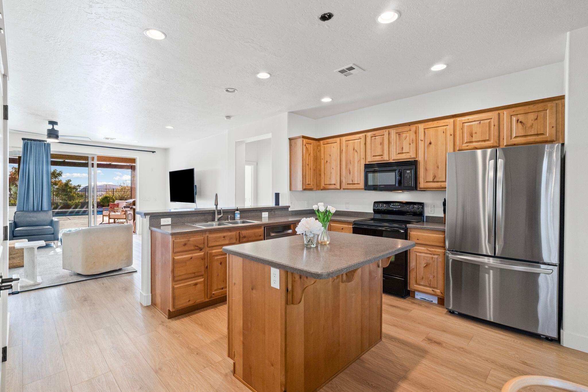 HIGHLAND PARK AT THE CORAL CANYON - Residential