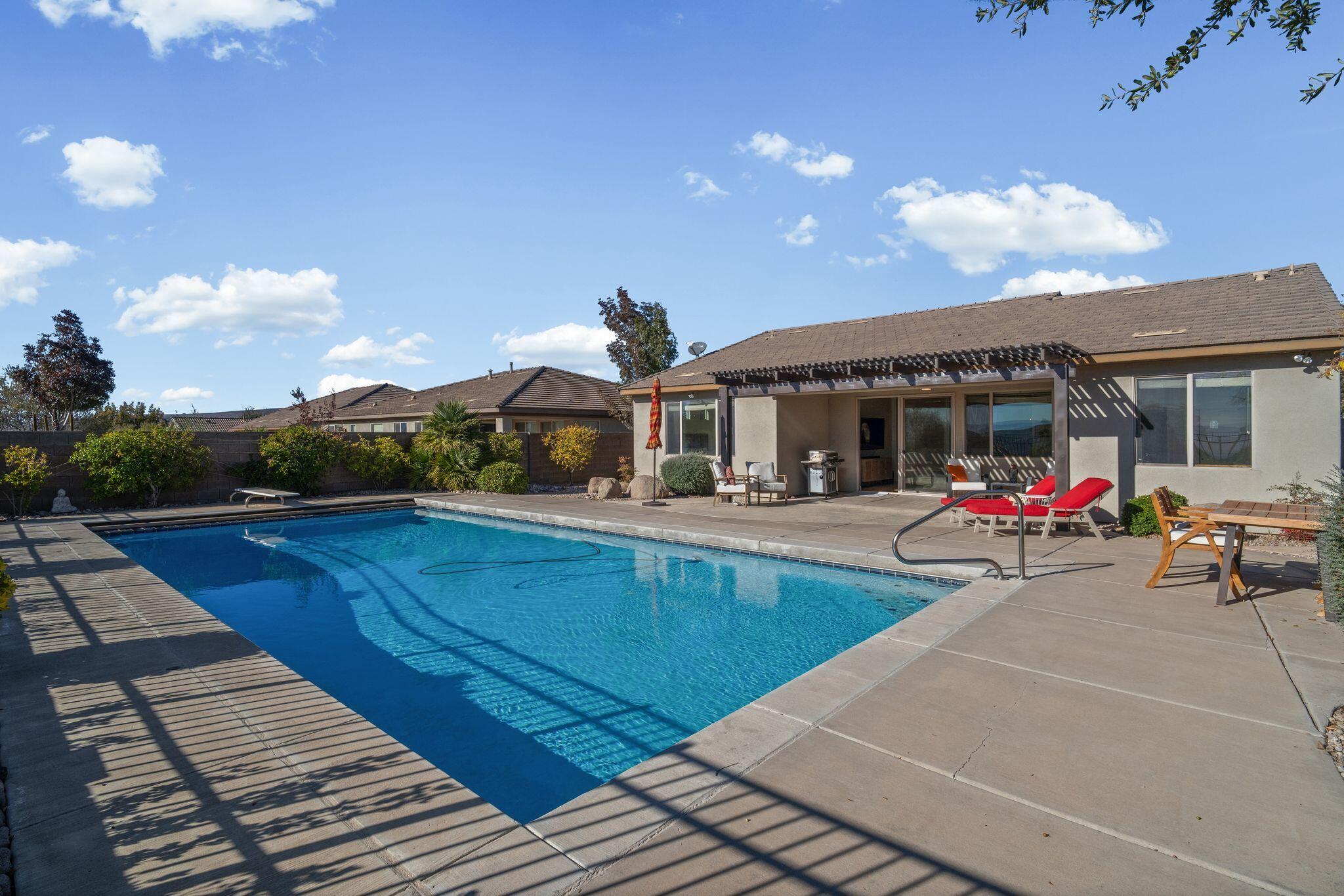 HIGHLAND PARK AT THE CORAL CANYON - Residential