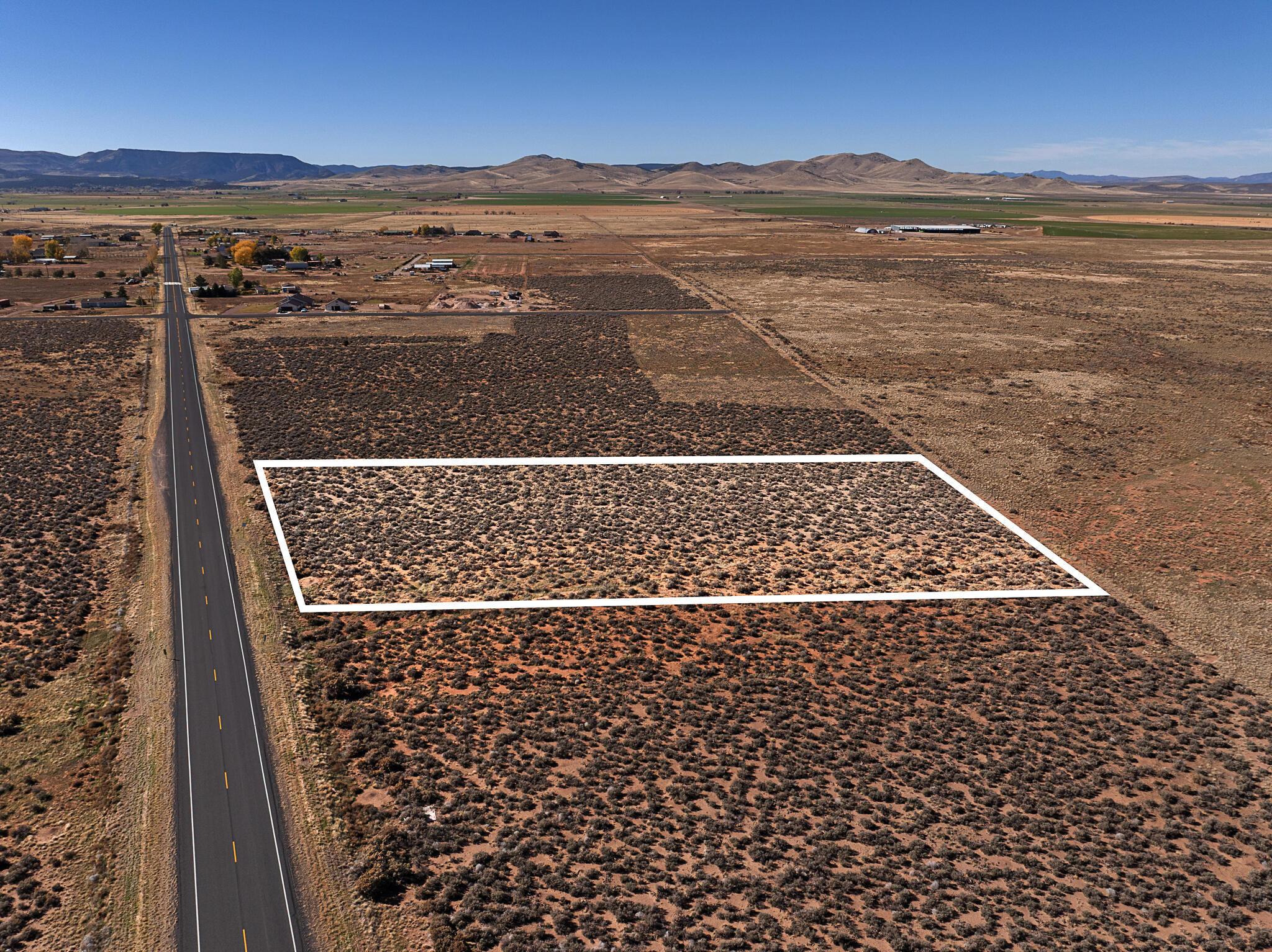 ENTERPRISE RANCHOS - Land