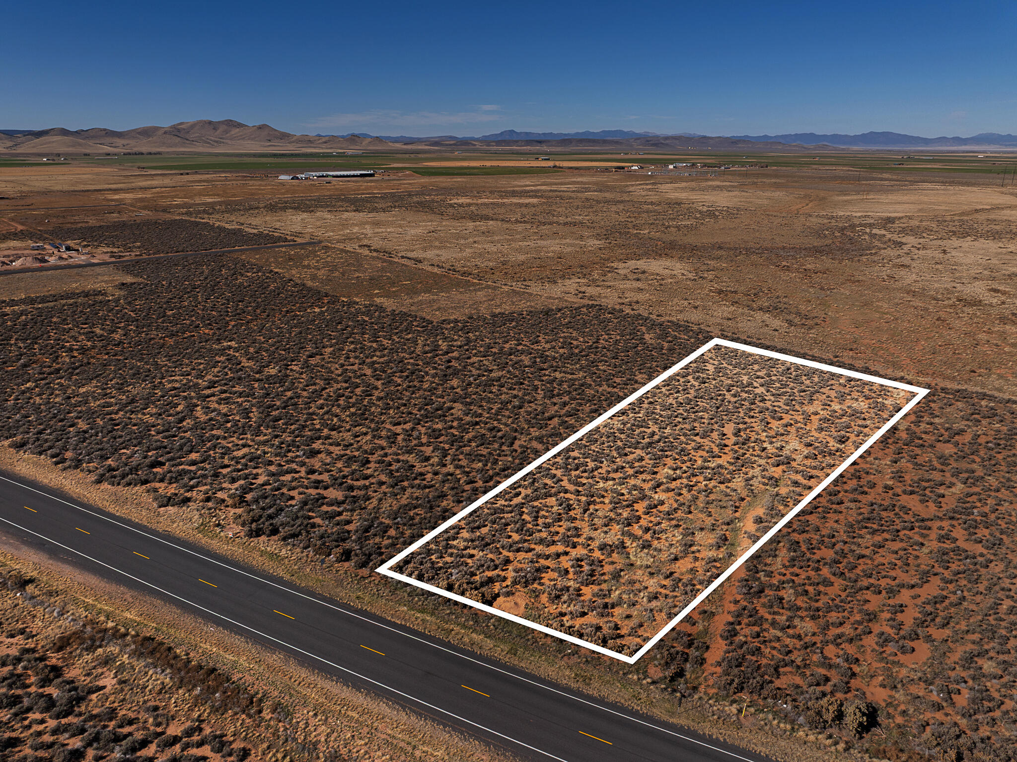 ENTERPRISE RANCHOS - Land