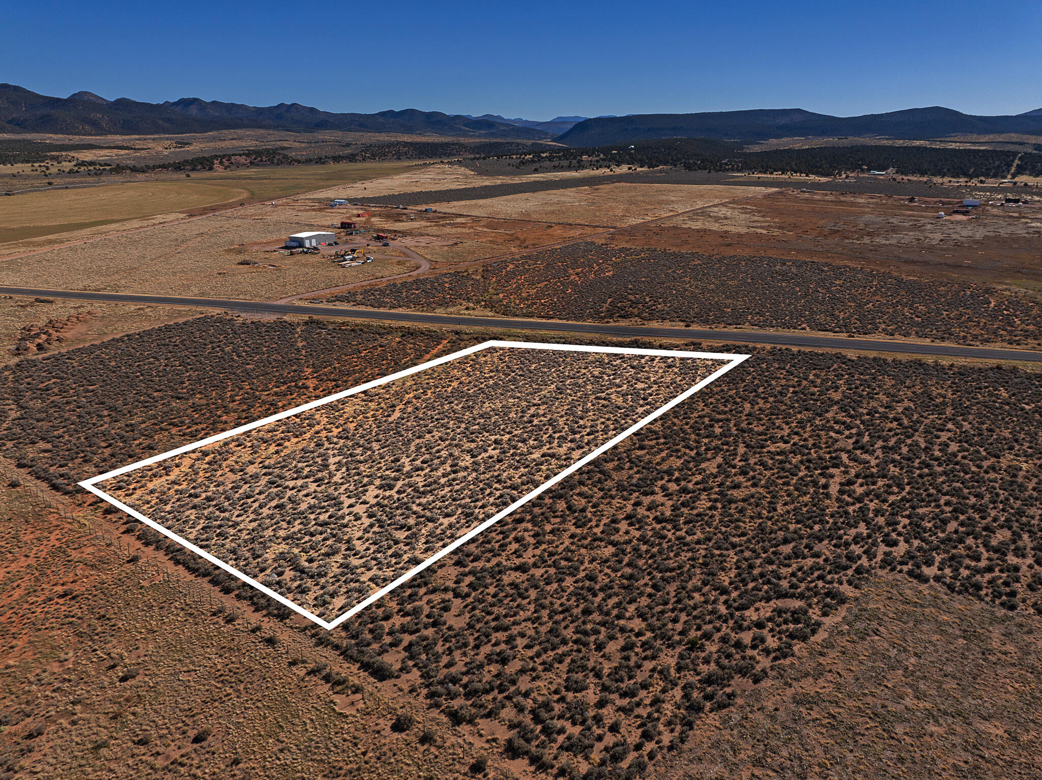 ENTERPRISE RANCHOS - Land