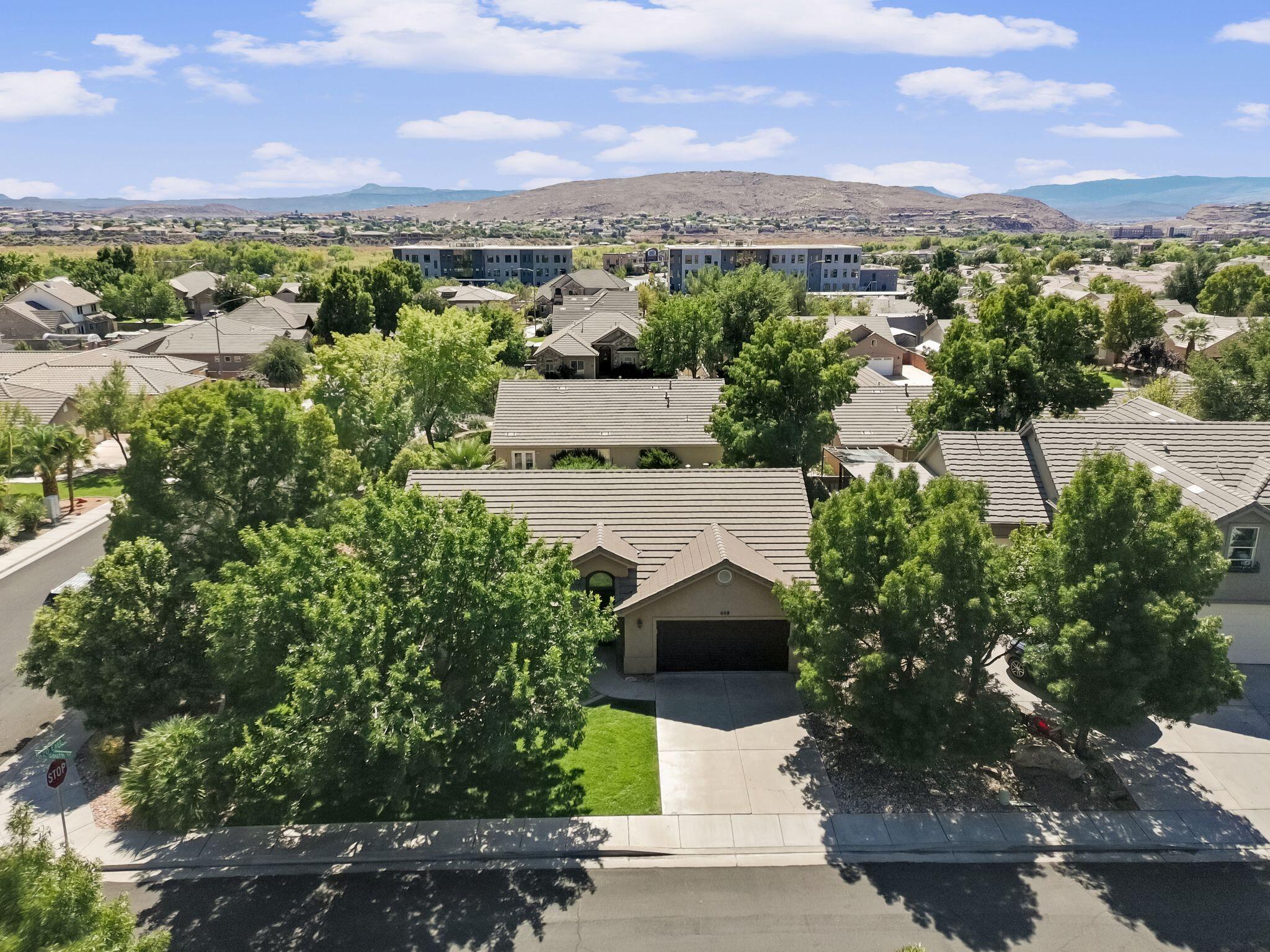 COUNTRYSIDE - Residential