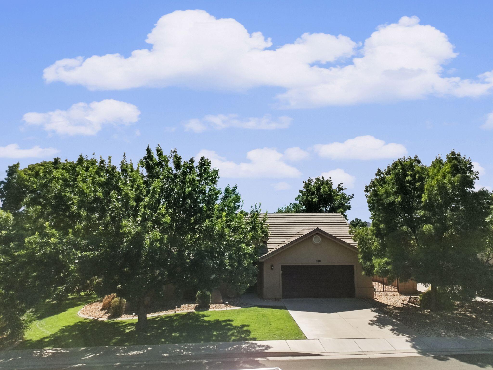 COUNTRYSIDE - Residential