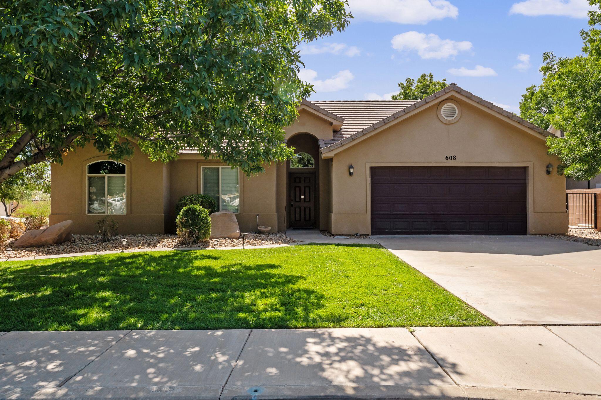 COUNTRYSIDE - Residential